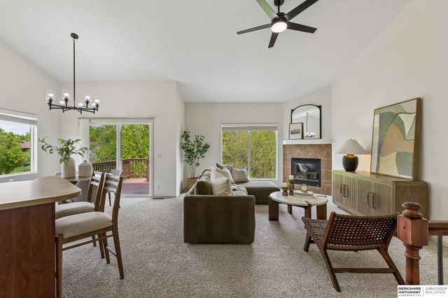 5013 N 160 Street, Omaha, NE 68116