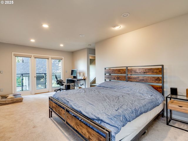 2802 Nw ARIEL Ter, Portland, OR 97210