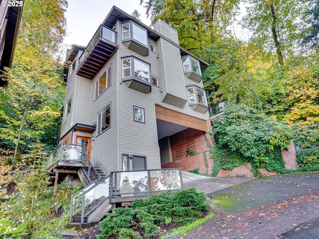 2802 Nw ARIEL Ter, Portland, OR 97210