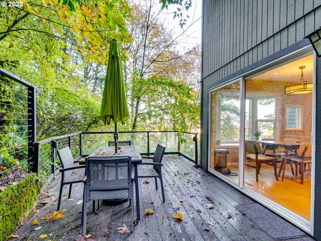 2802 Nw ARIEL Ter, Portland, OR 97210