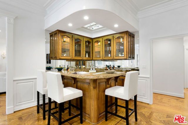 400 EVELYN Place, Beverly Hills, CA 90210