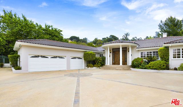400 EVELYN Place, Beverly Hills, CA 90210
