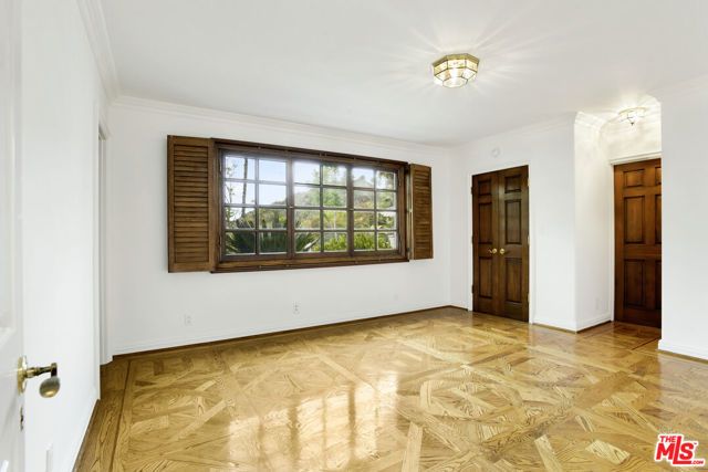 400 EVELYN Place, Beverly Hills, CA 90210