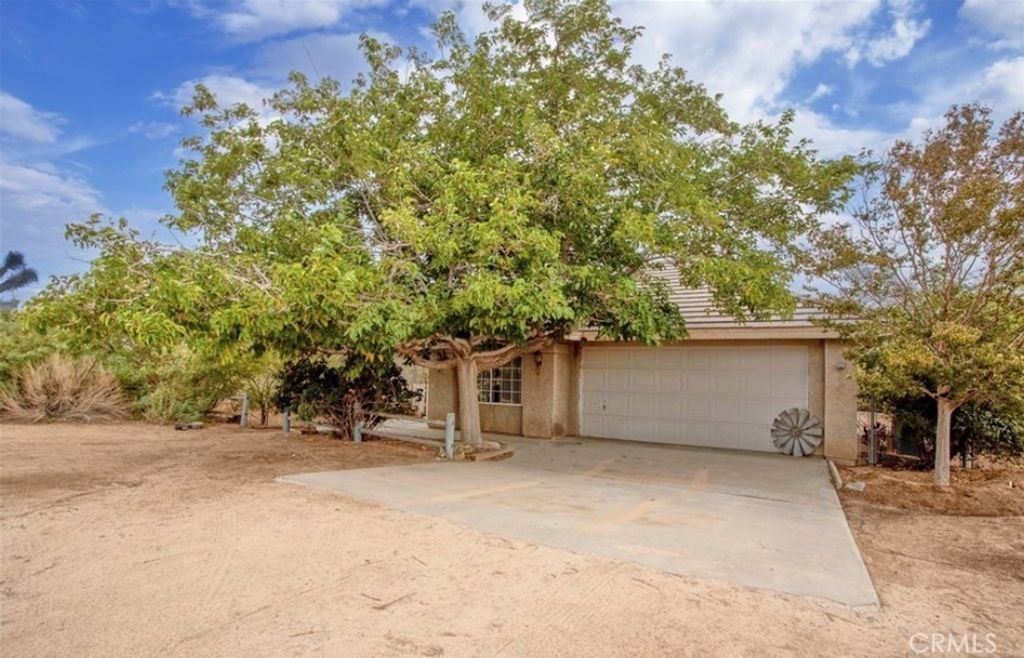 6414 Nielson Road, Phelan, CA 92371