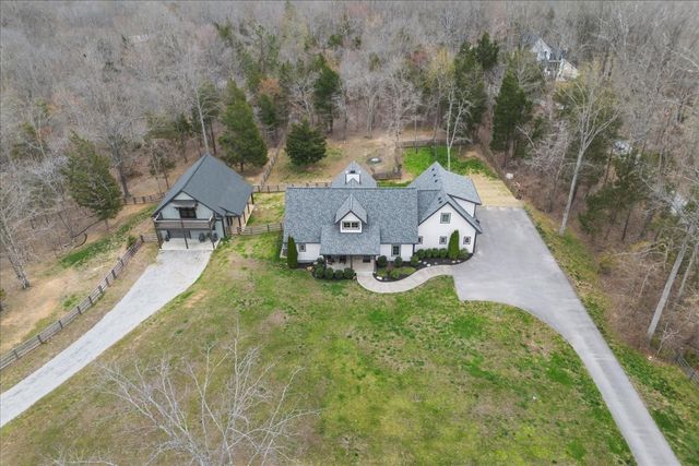 8006 Rose Ridge Pvt LN, Fairview, TN 37062