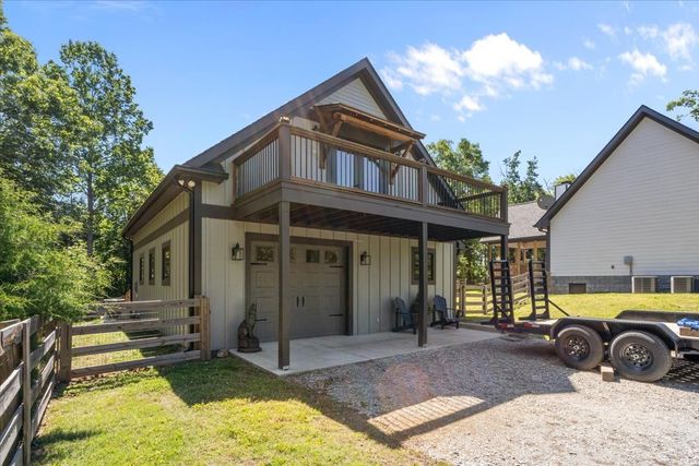 8006 Rose Ridge Pvt LN, Fairview, TN 37062