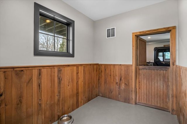 8006 Rose Ridge Pvt LN, Fairview, TN 37062