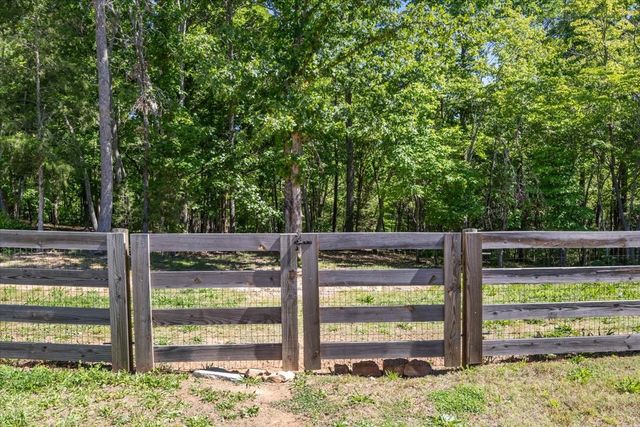 8006 Rose Ridge Pvt LN, Fairview, TN 37062