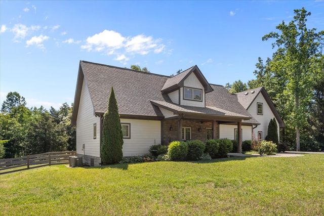 8006 Rose Ridge Pvt LN, Fairview, TN 37062
