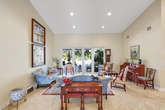 2865 Banyan Boulevard Circle NW, Boca Raton, FL 33431