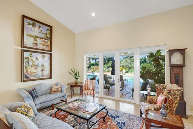 2865 Banyan Boulevard Circle NW, Boca Raton, FL 33431