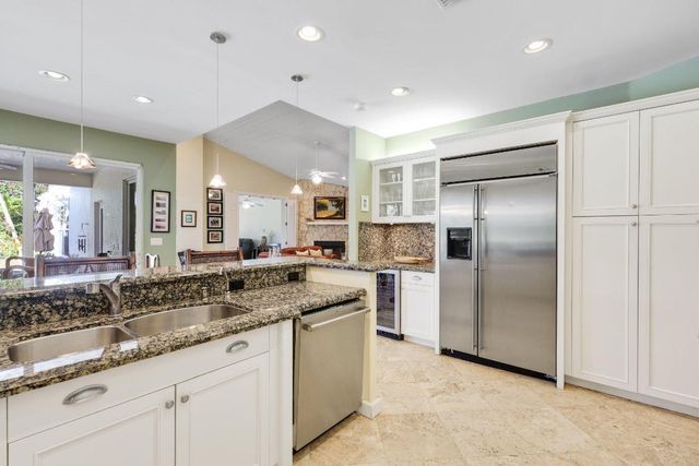 2865 Banyan Boulevard Circle NW, Boca Raton, FL 33431