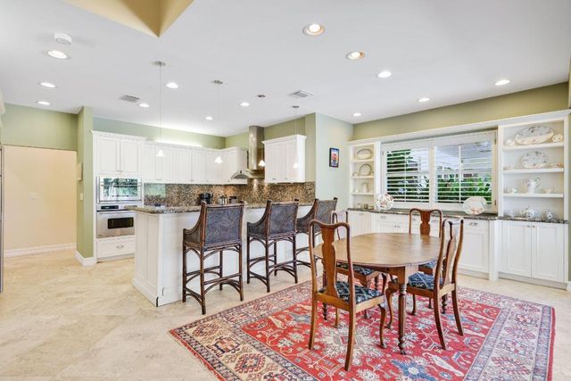 2865 Banyan Boulevard Circle NW, Boca Raton, FL 33431