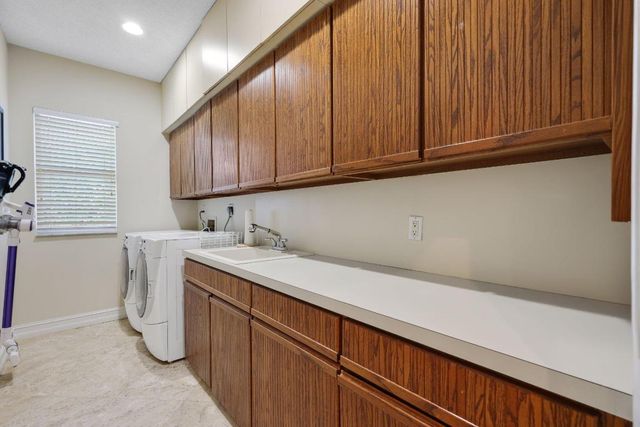 2865 Banyan Boulevard Circle NW, Boca Raton, FL 33431