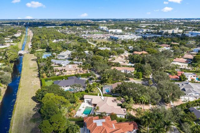 2865 Banyan Boulevard Circle NW, Boca Raton, FL 33431