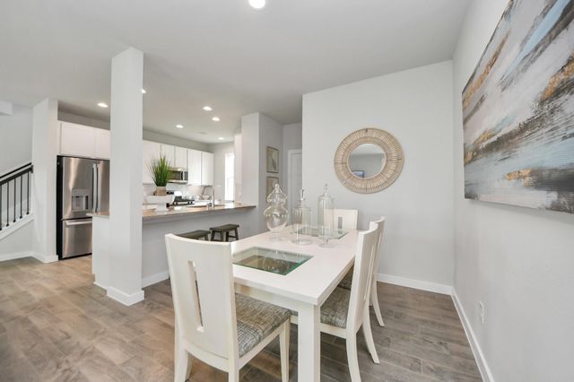 2142 Emerald Diamond Court, Fresno, TX 77545