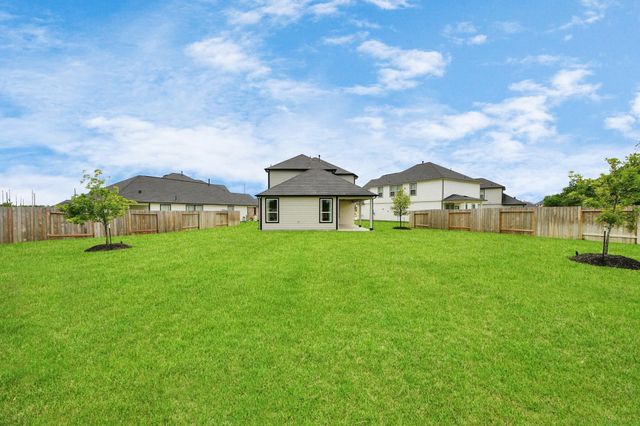 2142 Emerald Diamond Court, Fresno, TX 77545