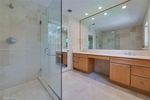 10700 Old Cutler Rd, Coral Gables, FL 33156