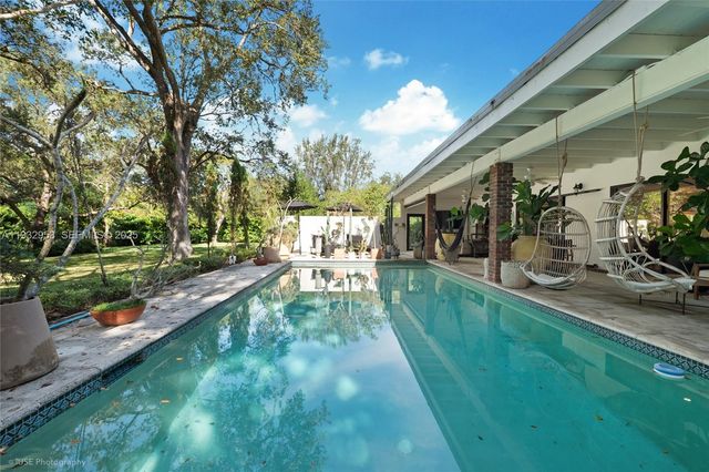 10700 Old Cutler Rd, Coral Gables, FL 33156