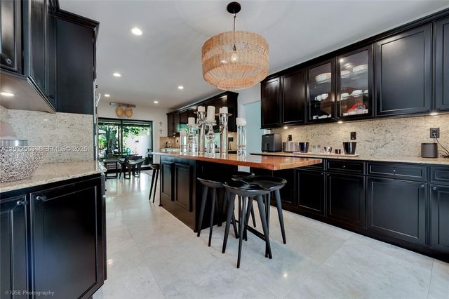 10700 Old Cutler Rd, Coral Gables, FL 33156