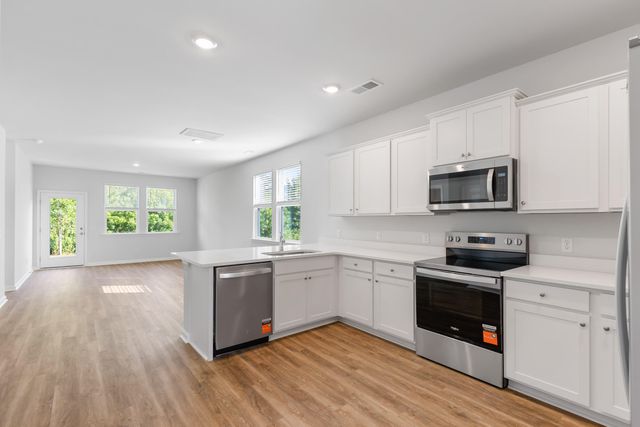 146 Broadstone Drive, Summerville, SC 29486