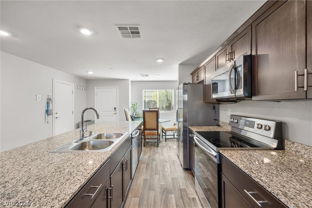 12240 Golden Wreath Road 2, Las Vegas, NV 89183 — photo 5