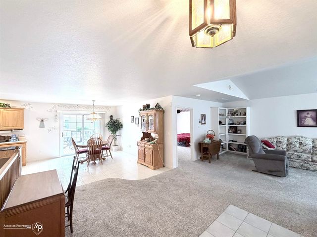 300 Carriage Way, Davison, MI 48423