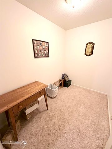 300 Carriage Way, Davison, MI 48423