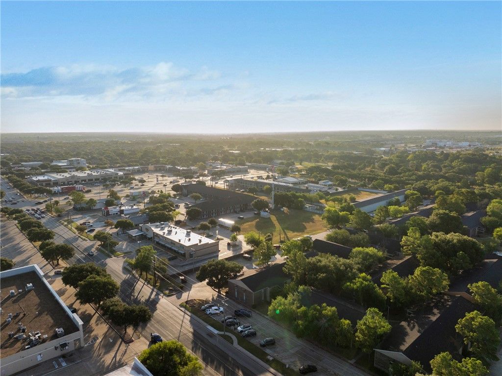 2504 Texas Avenue South, College Station, TX 77840 — exterior