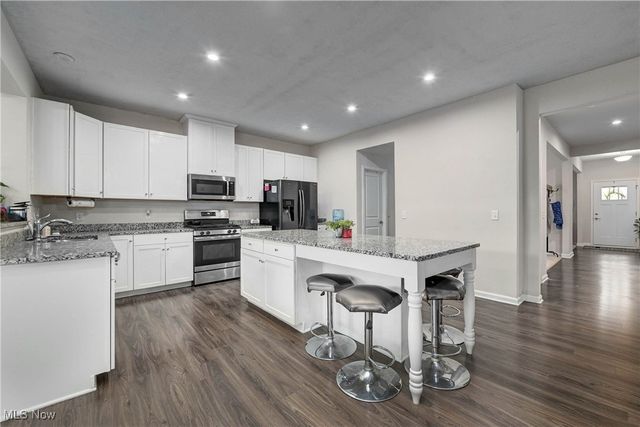 9966 Ethan Drive, Olmsted Twp, OH 44138