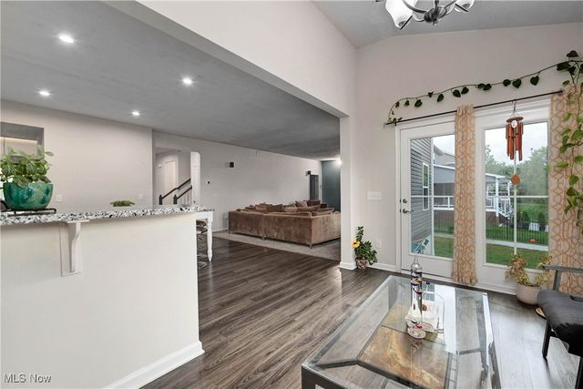 9966 Ethan Drive, Olmsted Twp, OH 44138