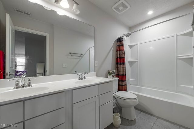 9966 Ethan Drive, Olmsted Twp, OH 44138