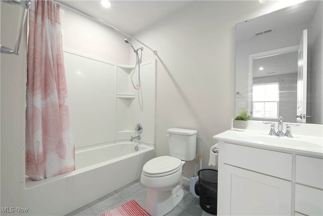 9966 Ethan Drive, Olmsted Twp, OH 44138