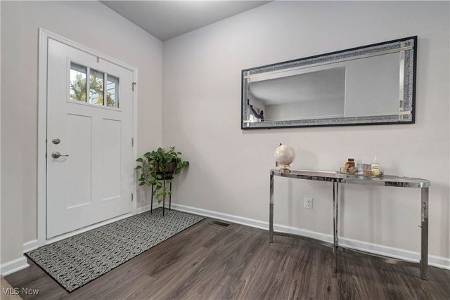 9966 Ethan Drive, Olmsted Twp, OH 44138