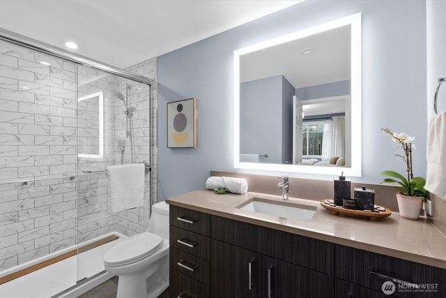 10932 156th Court NE, Redmond, WA 98052