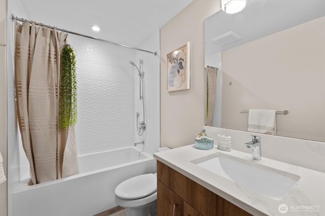 10932 156th Court NE, Redmond, WA 98052