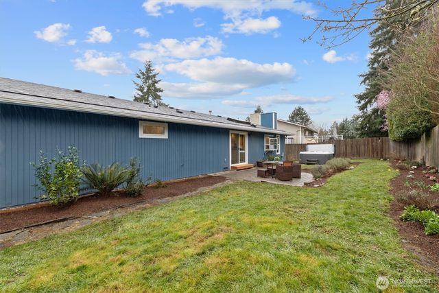 10932 156th Court NE, Redmond, WA 98052
