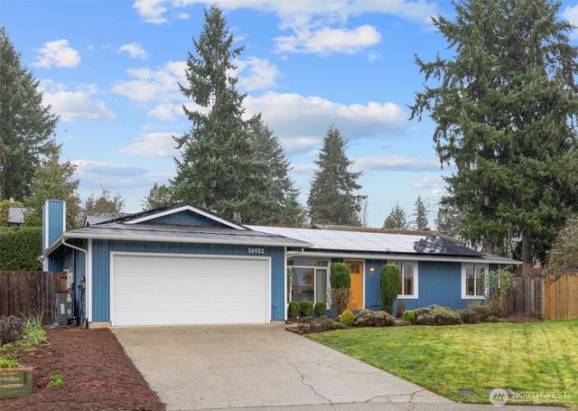 10932 156th Court NE, Redmond, WA 98052