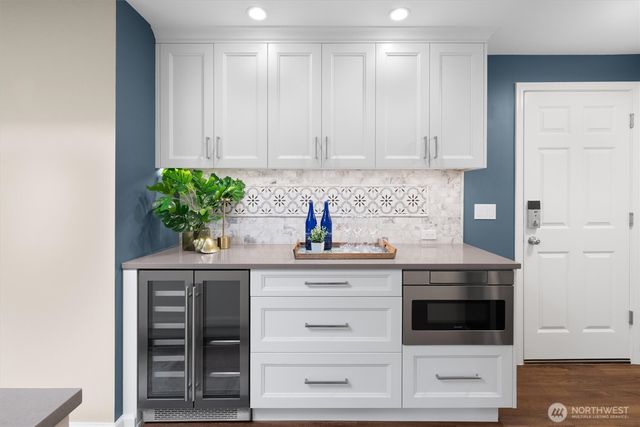 10932 156th Court NE, Redmond, WA 98052