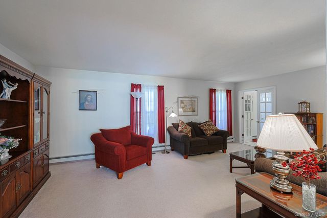 2 Eisenhower Court, Hopewell Junction, NY 12533