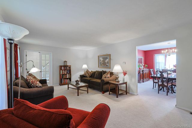 2 Eisenhower Court, Hopewell Junction, NY 12533