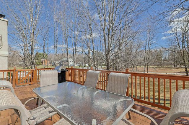 2 Eisenhower Court, Hopewell Junction, NY 12533