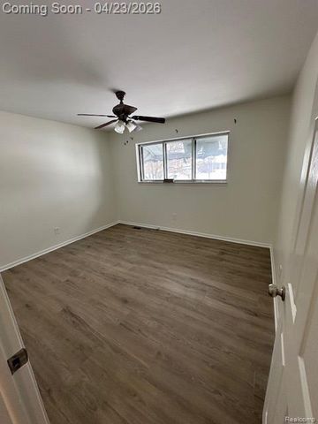 35626 Marina Drive, Sterling Heights, MI 48312