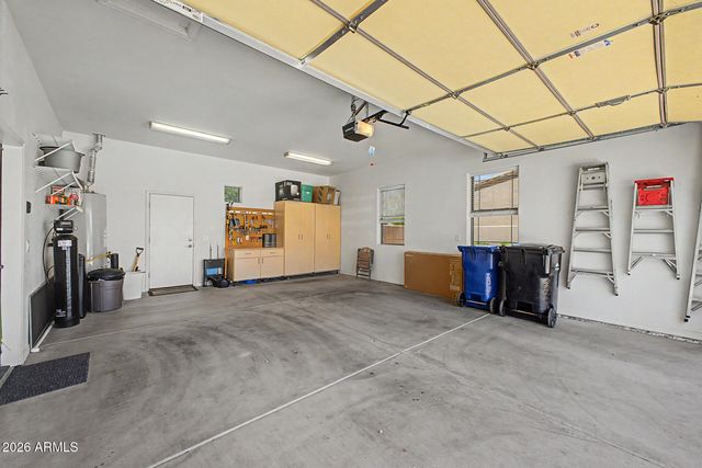 6202 E MCKELLIPS Road Unit 3, Mesa, AZ 85215