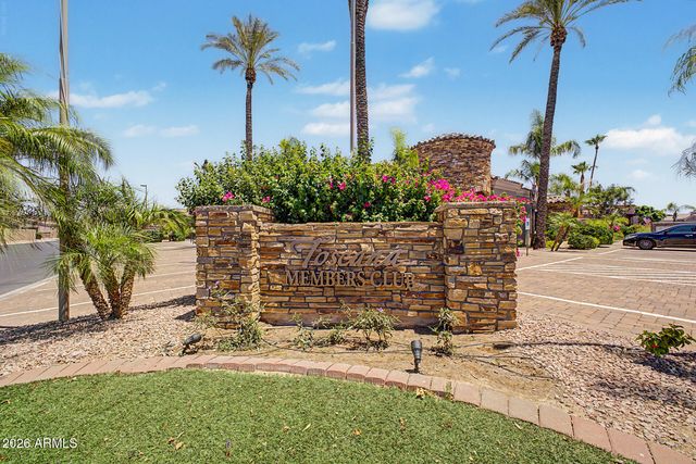 6202 E MCKELLIPS Road Unit 3, Mesa, AZ 85215