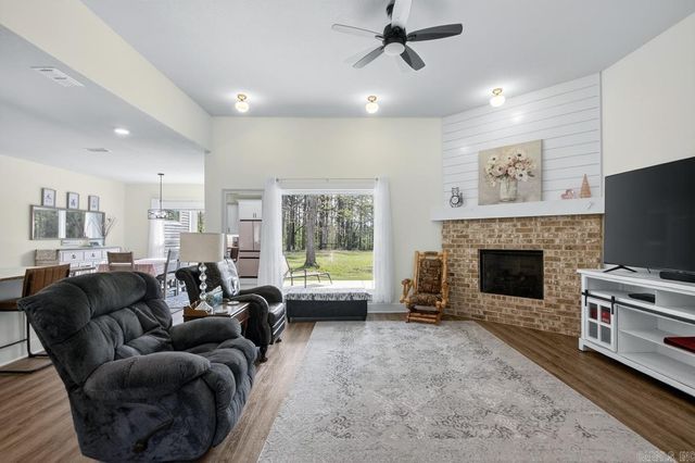 413 Lewallen Road, Benton, AR 72015