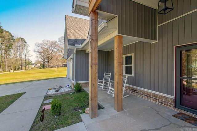 413 Lewallen Road, Benton, AR 72015