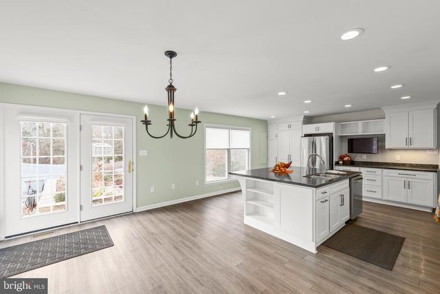 155 SIGNAL CT, Strasburg, VA 22657