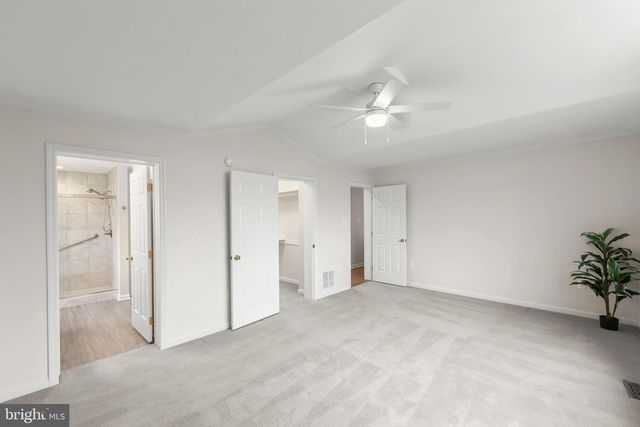 155 SIGNAL CT, Strasburg, VA 22657