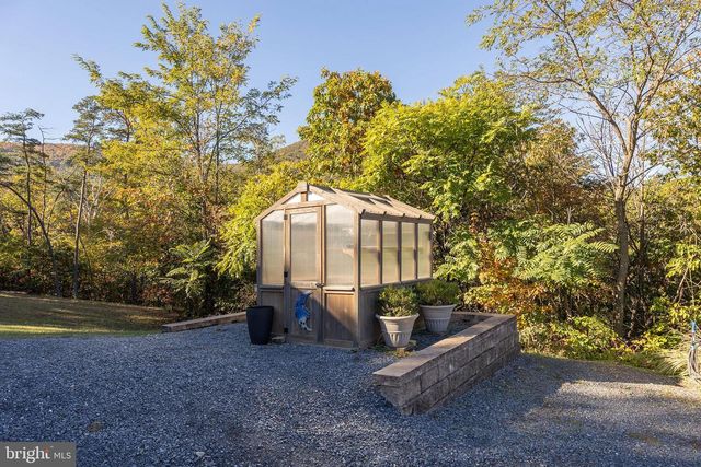 155 SIGNAL CT, Strasburg, VA 22657